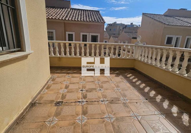 Revente - villa - Guardamar del Segura - Campomar