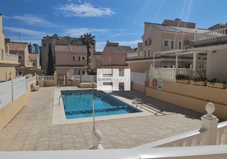 Revente - villa - Guardamar del Segura - Campomar