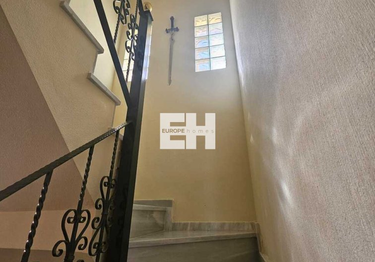 Revente - villa - Guardamar del Segura - Campomar