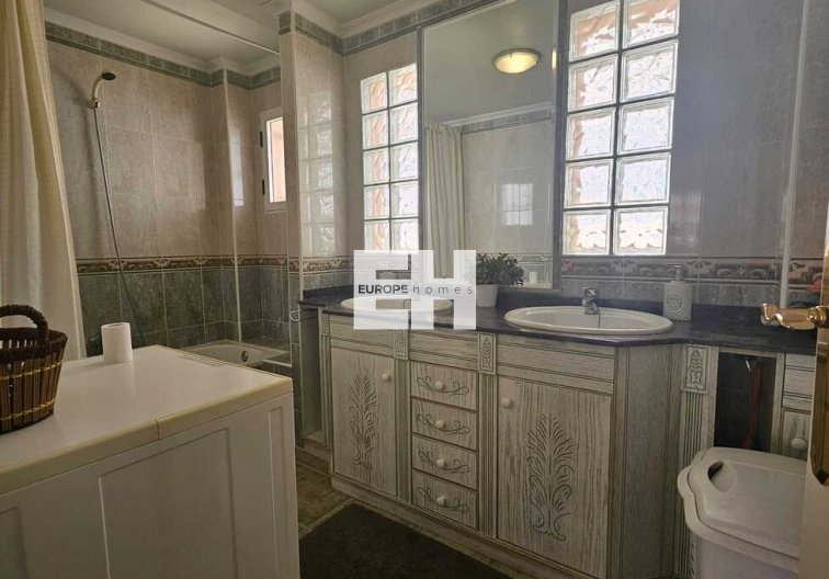 Revente - villa - Guardamar del Segura - Campomar