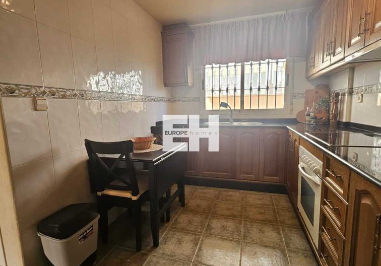 Revente - villa - Guardamar del Segura - Campomar