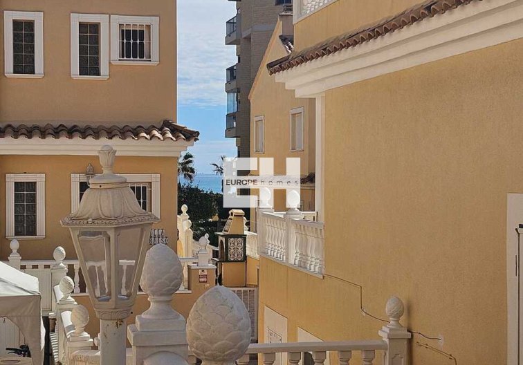 Revente - villa - Guardamar del Segura - Campomar