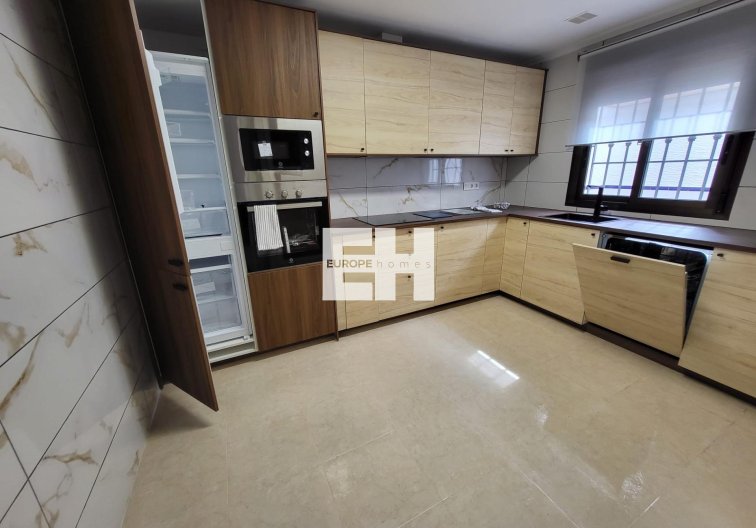 Resale - villa - San Miguel de Salinas - Cerro Del Sol