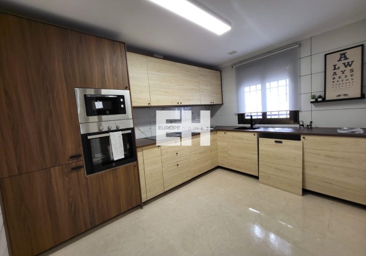 Resale - villa - San Miguel de Salinas - Cerro Del Sol