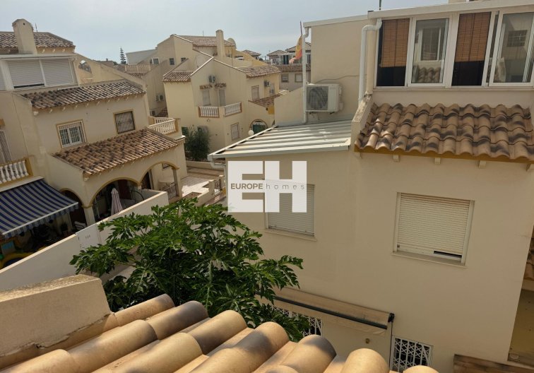 Segunda mano - villa - Orihuela Costa - Los Dolses