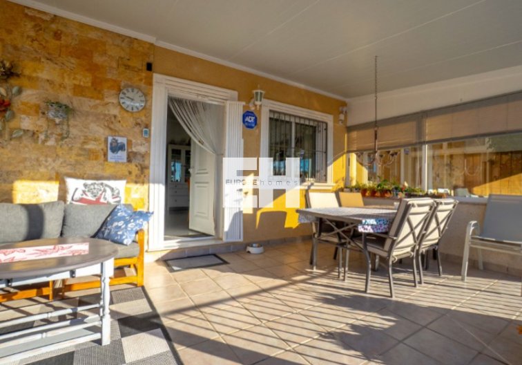 Segunda mano - villa - Torrevieja - Costa Blanca