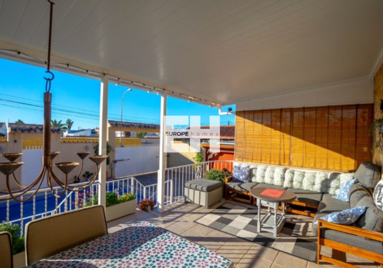 Segunda mano - villa - Torrevieja - Costa Blanca