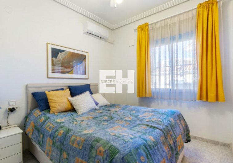 Segunda mano - villa - Torrevieja - Costa Blanca