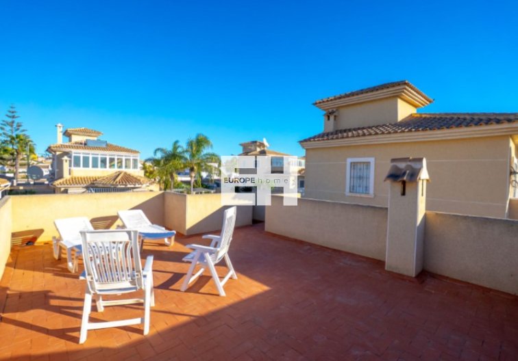 Segunda mano - villa - Torrevieja - Costa Blanca