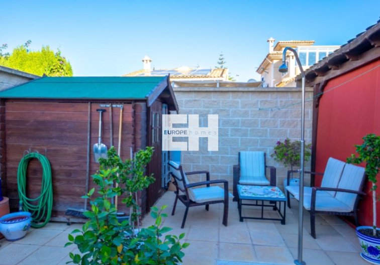 Segunda mano - villa - Torrevieja - Costa Blanca