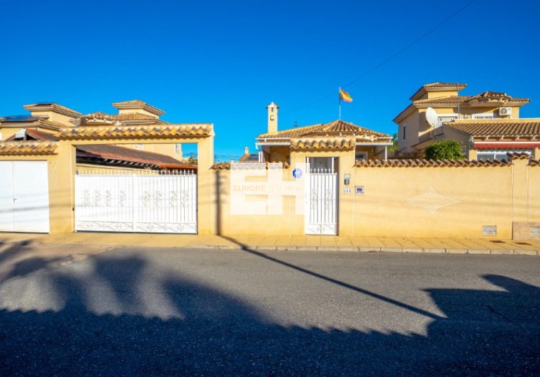 Segunda mano - villa - Torrevieja - Costa Blanca