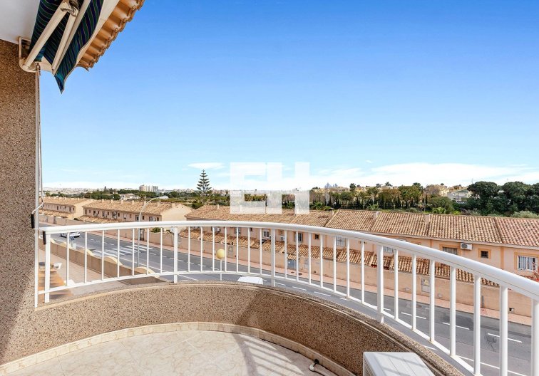 Segunda mano - villa - Torrevieja - Los Balcones - Los Altos Del Edén