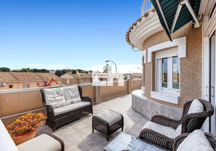 Segunda mano - villa - Torrevieja - Los Balcones - Los Altos Del Edén