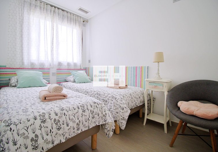 Resale - Apartment - Pilar de la Horadada - Torre de la Horadada