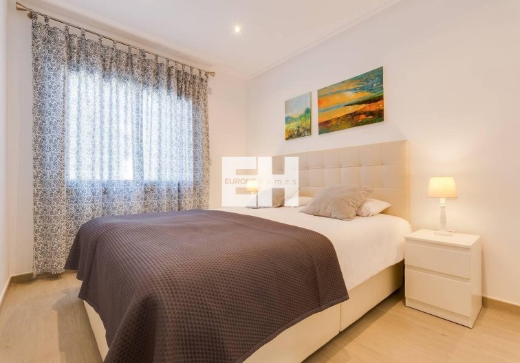 Resale - Apartment - Pilar de la Horadada - Torre de la Horadada