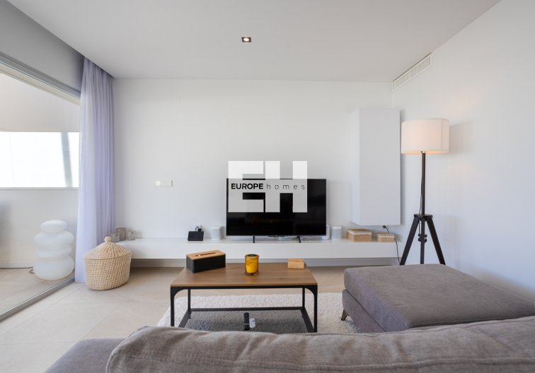 Resale - Apartment Penthouse - Torrevieja - Los Balcones 