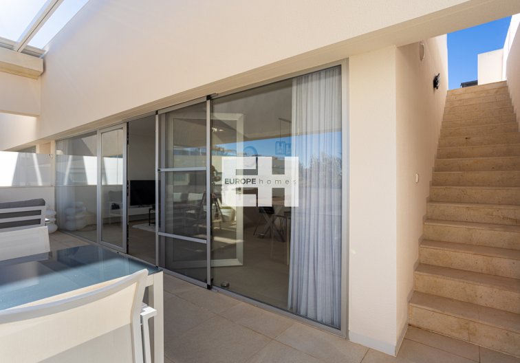 Resale - Apartment Penthouse - Torrevieja - Los Balcones 