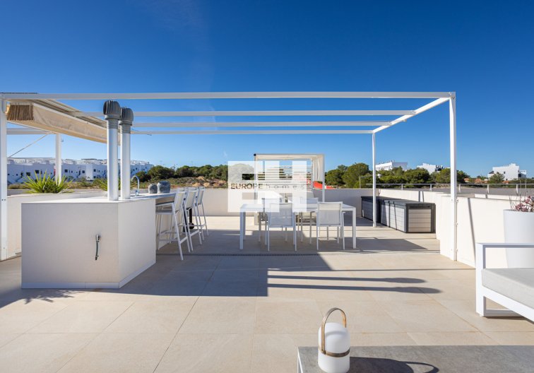 Resale - Apartment Penthouse - Torrevieja - Los Balcones 