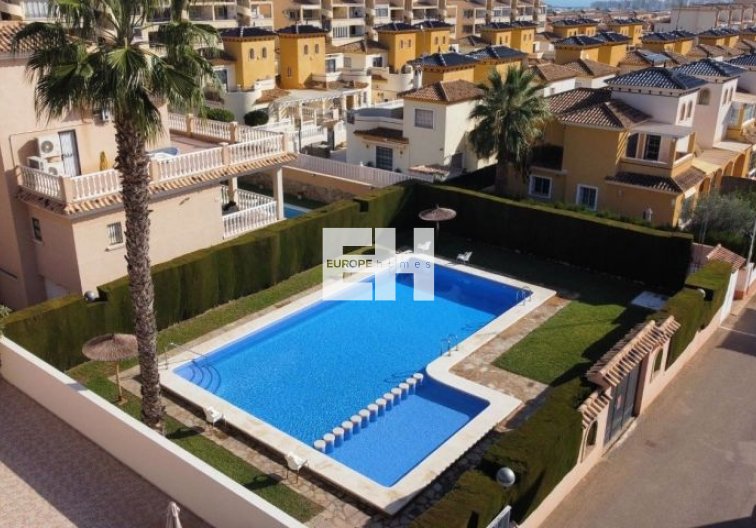 Resale - villa - Orihuela Costa - Costa Blanca