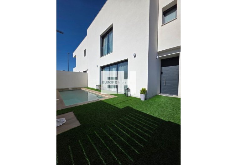 Segunda mano - villa - Benijofar