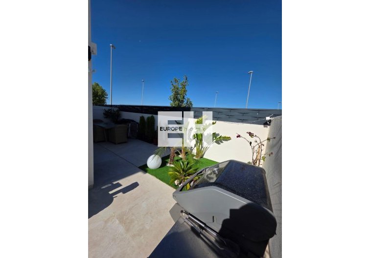 Segunda mano - villa - Benijofar