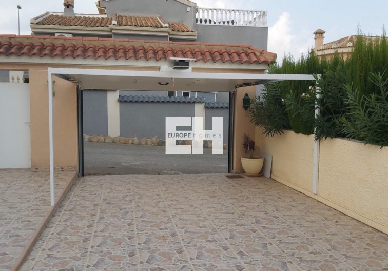 Segunda mano - villa - Benimar - Costa Blanca