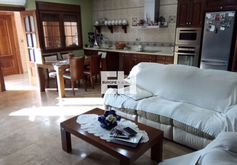 Resale - villa - Pilar de la Horadada - Costa Blanca