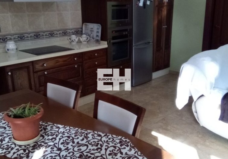 Resale - villa - Pilar de la Horadada - Costa Blanca