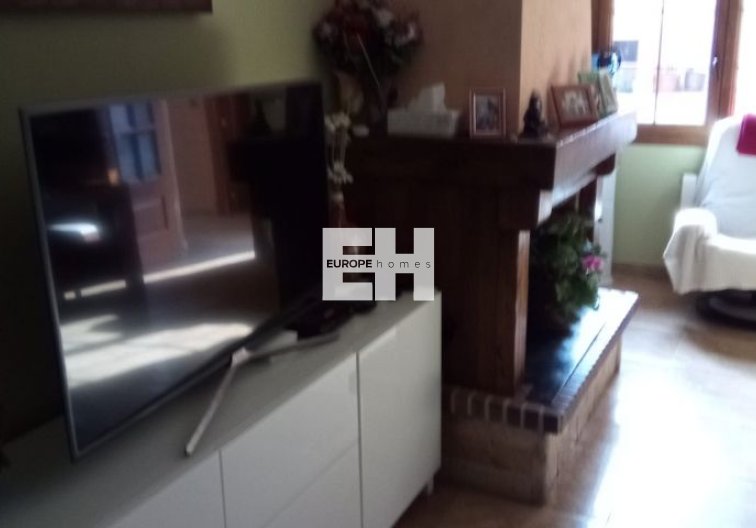 Resale - villa - Pilar de la Horadada - Costa Blanca