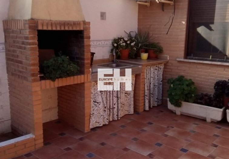 Resale - villa - Pilar de la Horadada - Costa Blanca