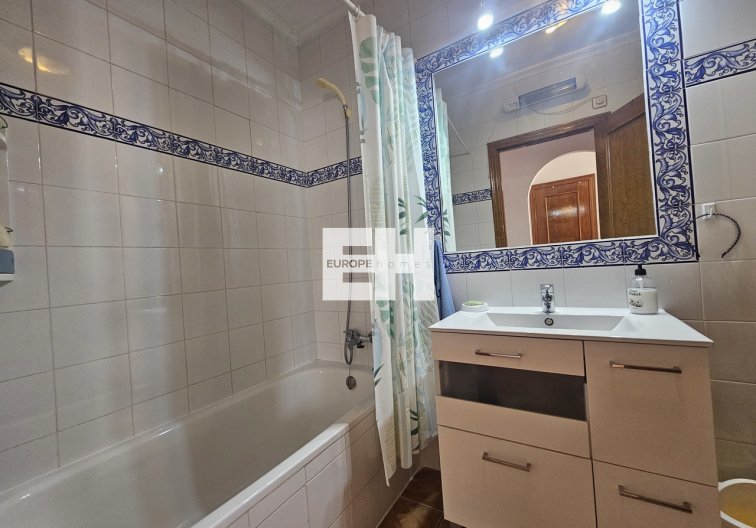 Segunda mano - Bungalow - La Zenia - Costa Blanca