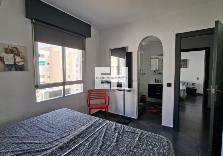 Resale - Apartment - Torrevieja - Acequion