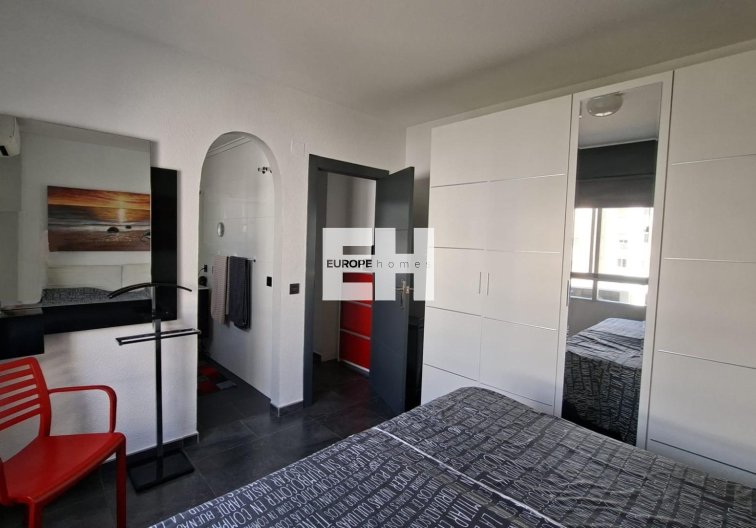 Resale - Apartment - Torrevieja - Acequion