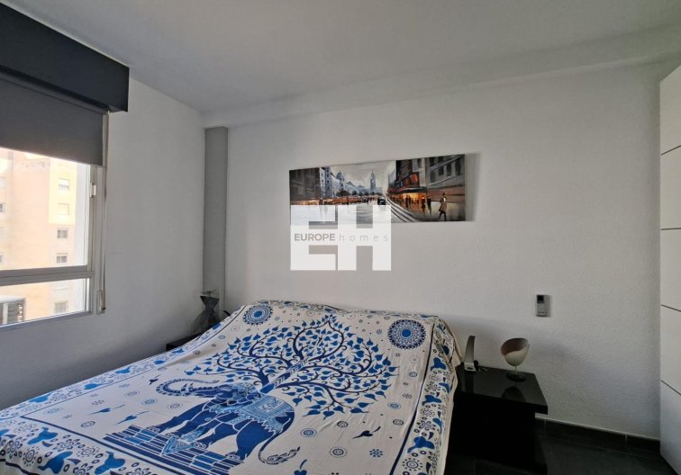 Resale - Apartment - Torrevieja - Acequion