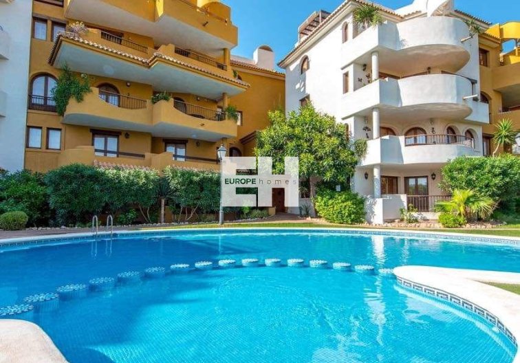 Resale - Apartment - Torrevieja - Punta Prima