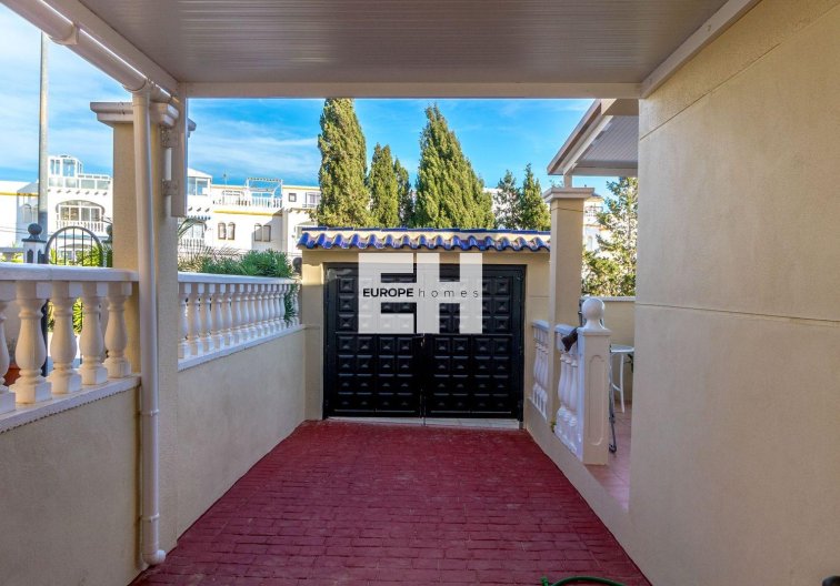 Resale - town house - San Miguel de Salinas - El Galán