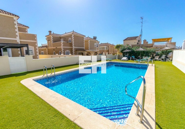 Resale - town house - San Miguel de Salinas - El Galán