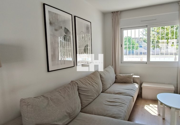 Segunda mano - villa - Torrevieja - Costa Blanca