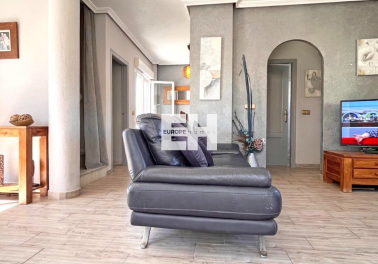 Segunda mano - villa - Orihuela Costa - Costa Blanca