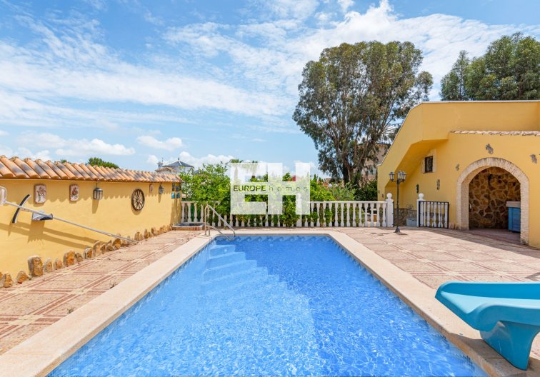 Segunda mano - villa - Jacarilla - Inland