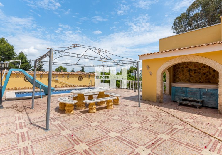 Segunda mano - villa - Jacarilla - Inland