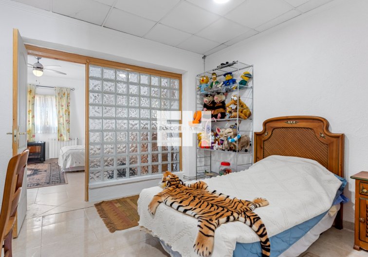 Segunda mano - villa - Jacarilla - Inland