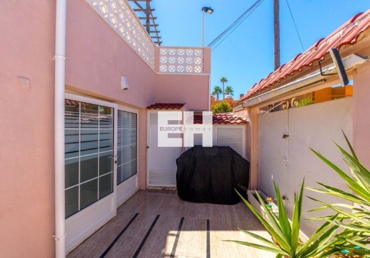 Segunda mano - town house - Torrevieja - Los Frutales/ La Rosaleda