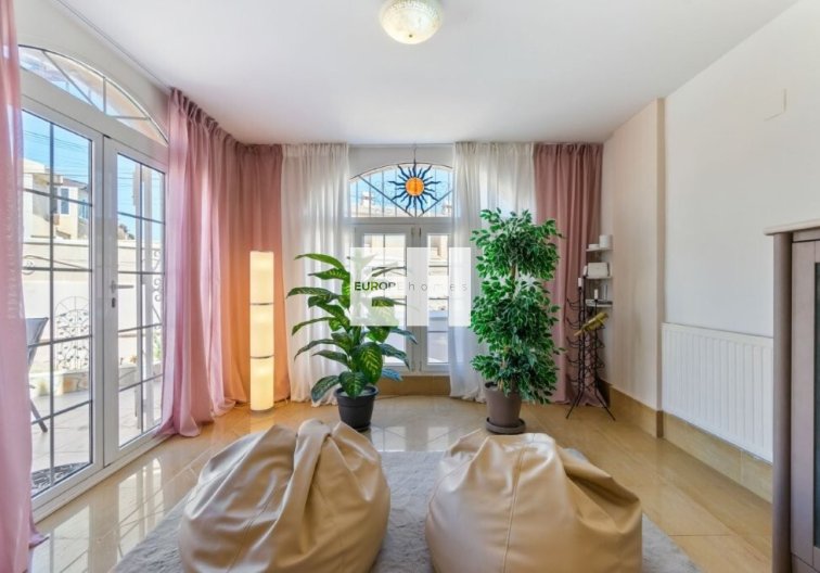 Segunda mano - town house - Torrevieja - Los Frutales/ La Rosaleda