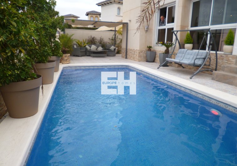 Segunda mano - villa - Playa Flamenca - Costa Blanca