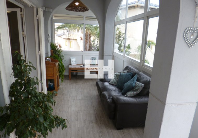 Segunda mano - villa - Playa Flamenca - Costa Blanca