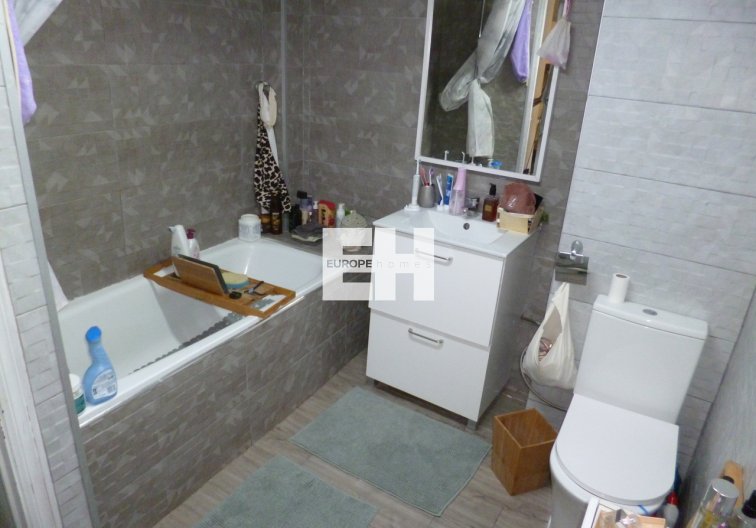 Segunda mano - villa - Playa Flamenca - Costa Blanca