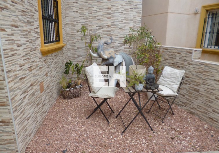 Segunda mano - villa - Playa Flamenca - Costa Blanca