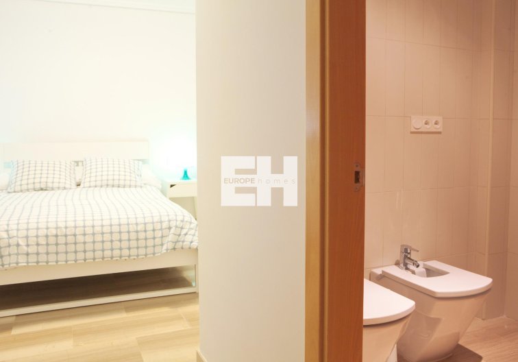 Segunda mano - Apartamento  - Santa Pola - Centro