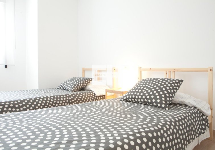 Segunda mano - Apartamento  - Santa Pola - Centro